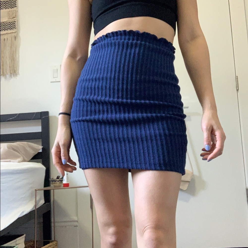 Knit bodycon skirt
